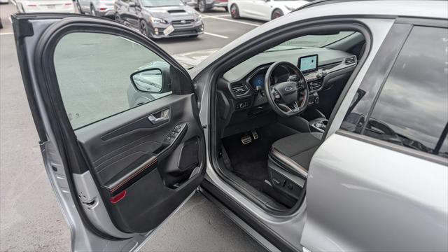 2024 Ford Escape Hybrid ST-Line