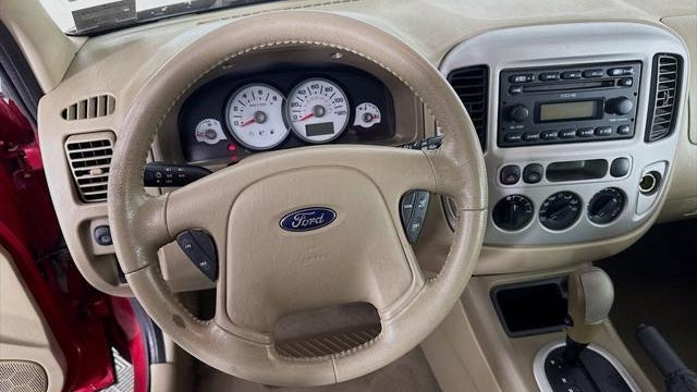 2005 Ford Escape XLT