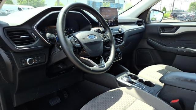2022 Ford Escape Hybrid SE