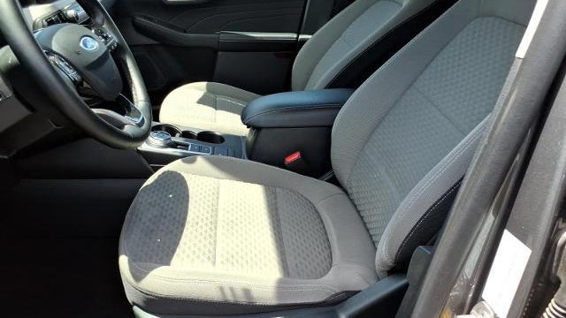 2022 Ford Escape Hybrid SE