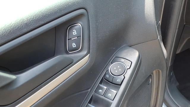2022 Ford Escape Hybrid SE