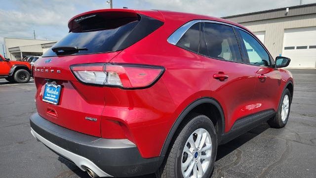 2022 Ford Escape Hybrid SE