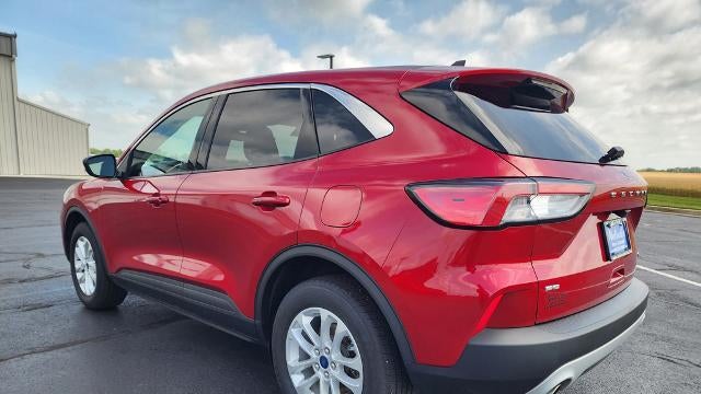 2022 Ford Escape Hybrid SE