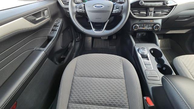 2022 Ford Escape Hybrid SE