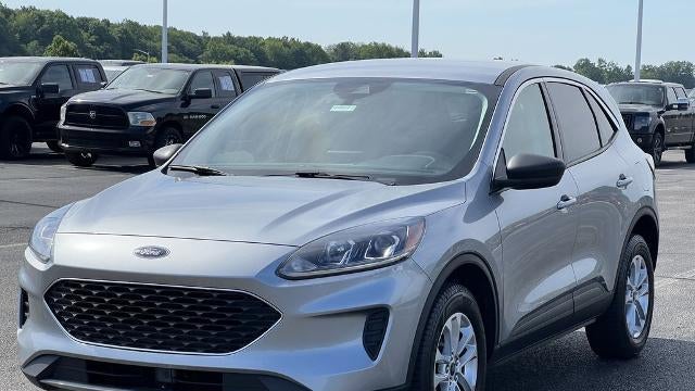 2022 Ford Escape Hybrid SE