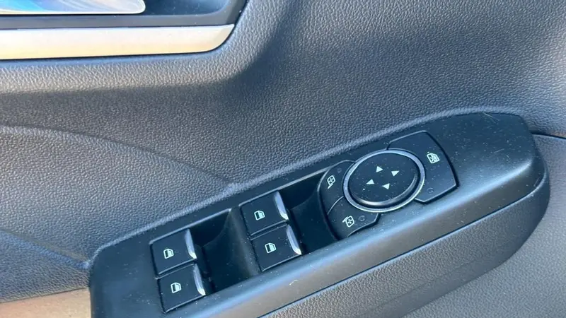 2021 Ford Escape Hybrid SE