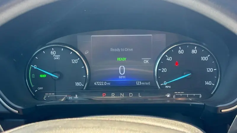 2021 Ford Escape Hybrid SE