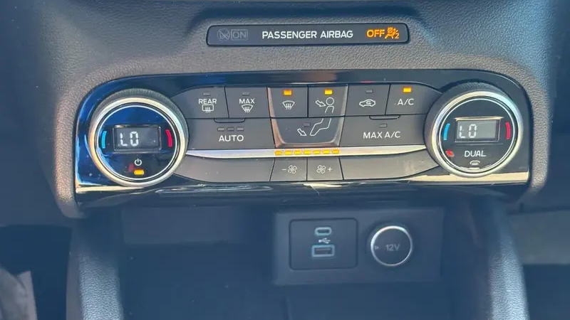 2021 Ford Escape Hybrid SE