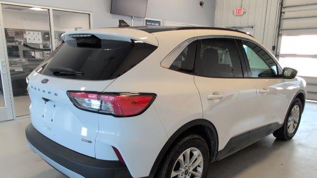 2022 Ford Escape Hybrid SE
