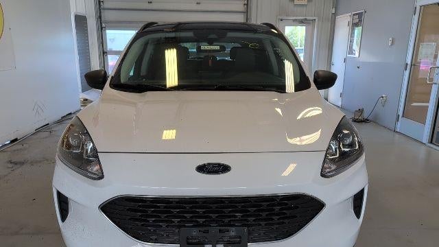 2022 Ford Escape Hybrid SE