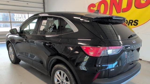2022 Ford Escape Hybrid SE