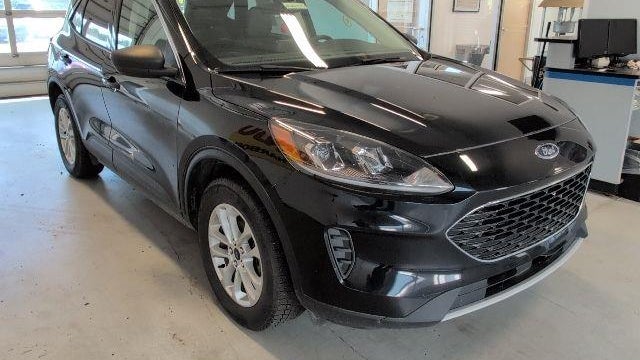 2022 Ford Escape Hybrid SE