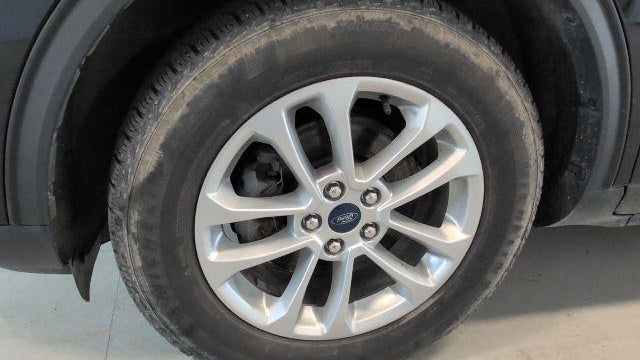 2022 Ford Escape Hybrid SE