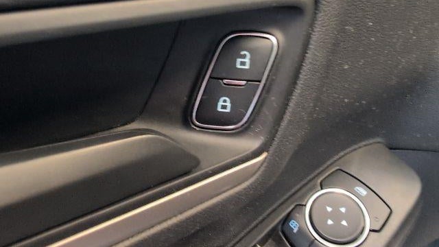 2022 Ford Escape Hybrid SE