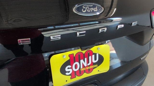 2022 Ford Escape Hybrid SE