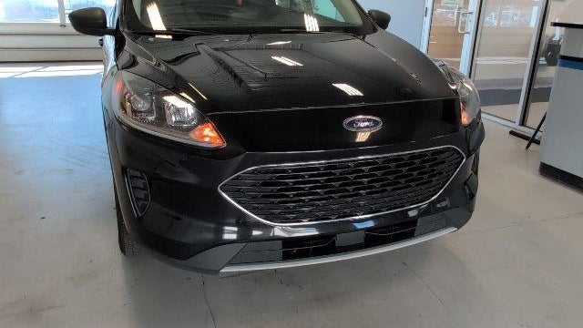 2022 Ford Escape Hybrid SE