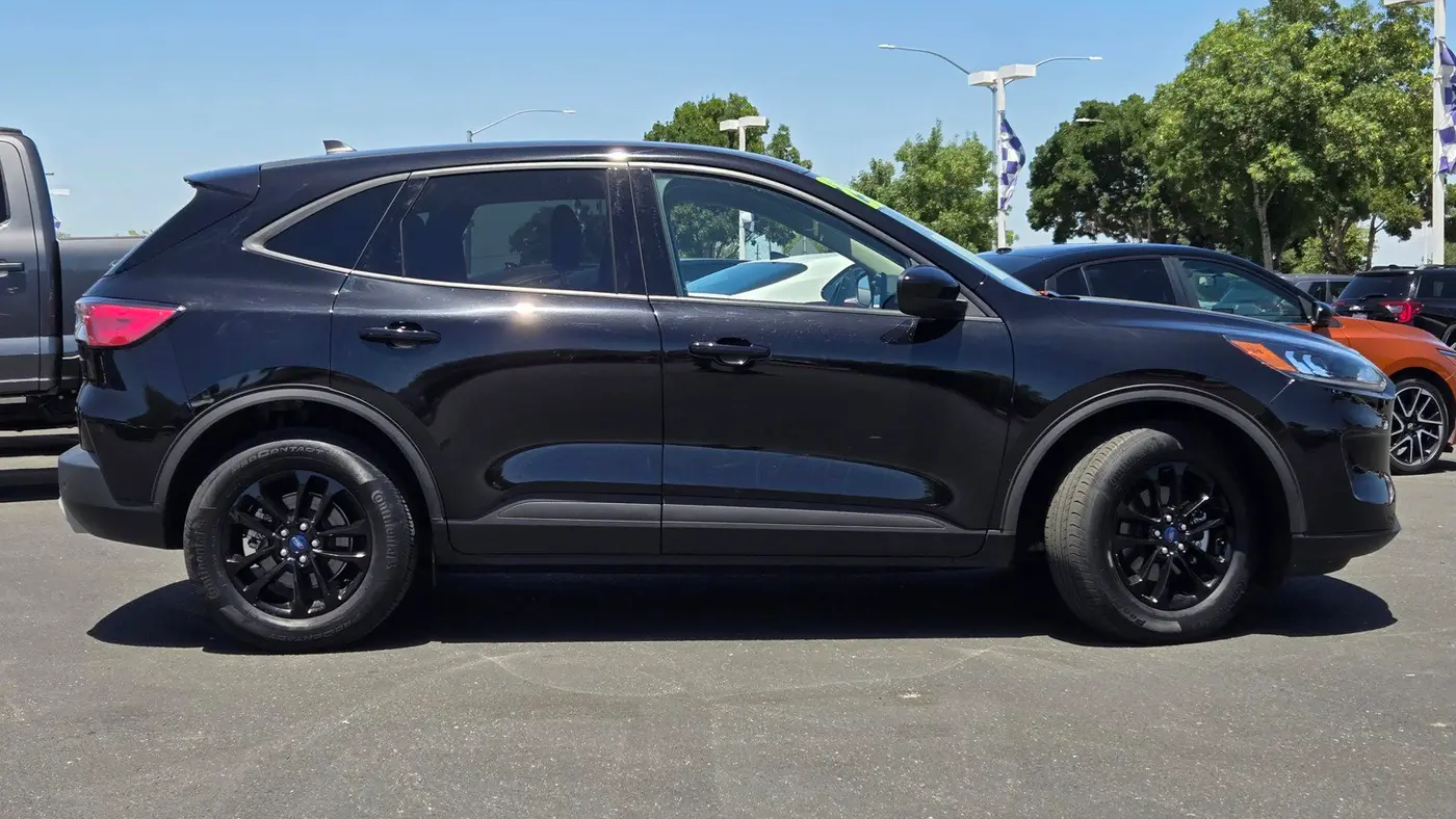 2020 Ford Escape Hybrid SE Sport