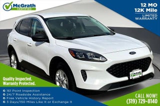 2022 Ford Escape Hybrid with Oxford White Exterior