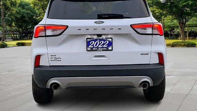 2022 Ford Escape Hybrid SE