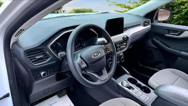 2022 Ford Escape Hybrid SE