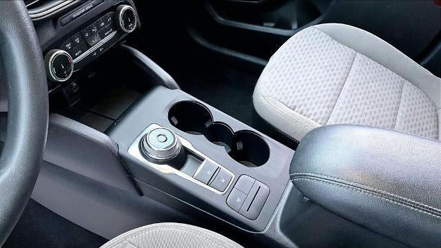 2022 Ford Escape Hybrid SE