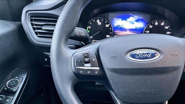 2022 Ford Escape Hybrid SE