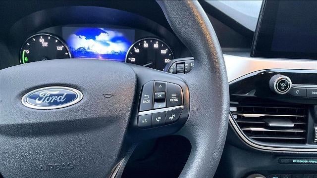 2022 Ford Escape Hybrid SE
