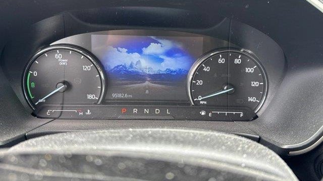 2022 Ford Escape Hybrid SE