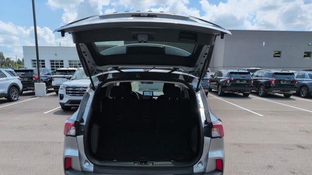 2022 Ford Escape Hybrid SE