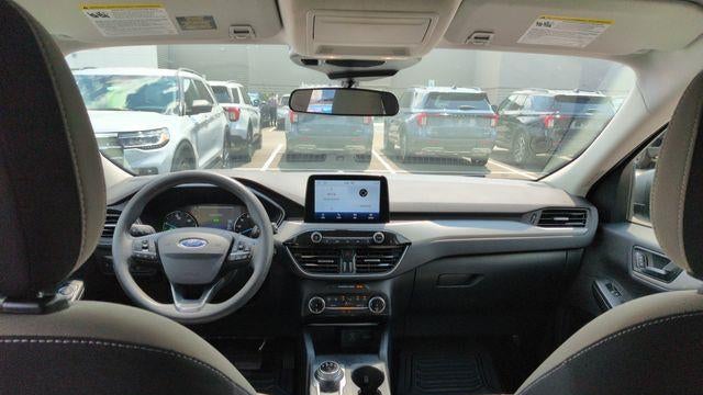 2022 Ford Escape Hybrid SE