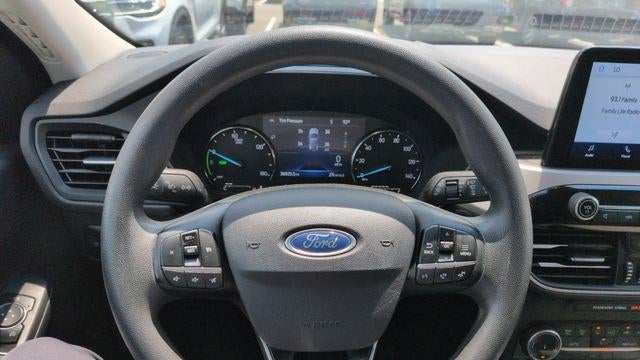 2022 Ford Escape Hybrid SE