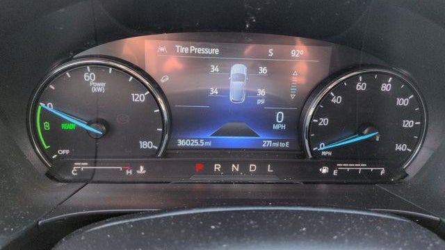 2022 Ford Escape Hybrid SE