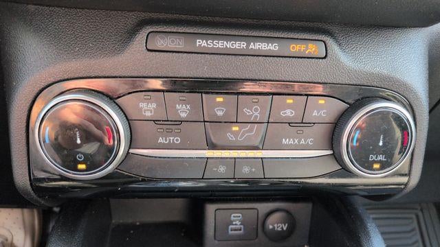 2022 Ford Escape Hybrid SE