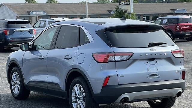 2022 Ford Escape Hybrid SE