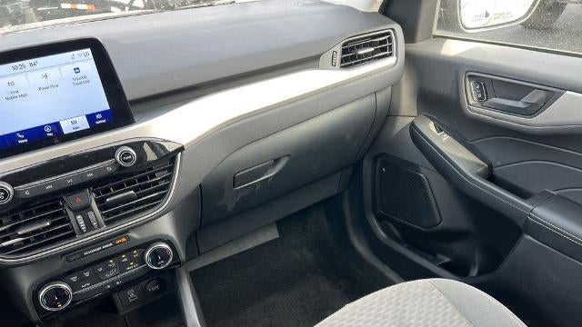 2022 Ford Escape Hybrid SE