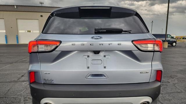 2022 Ford Escape Hybrid SE