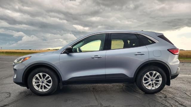 2022 Ford Escape Hybrid SE