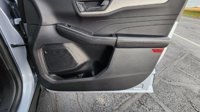 2022 Ford Escape Hybrid SE