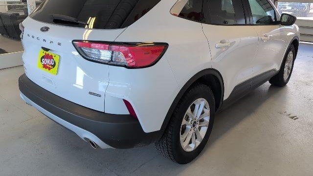 2022 Ford Escape Hybrid SE