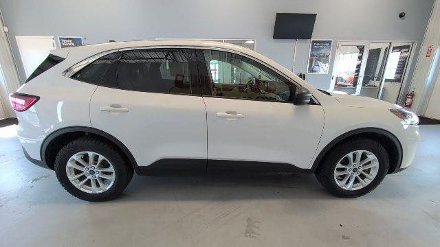 2022 Ford Escape Hybrid SE