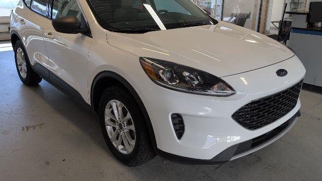 2022 Ford Escape Hybrid SE