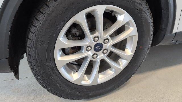 2022 Ford Escape Hybrid SE