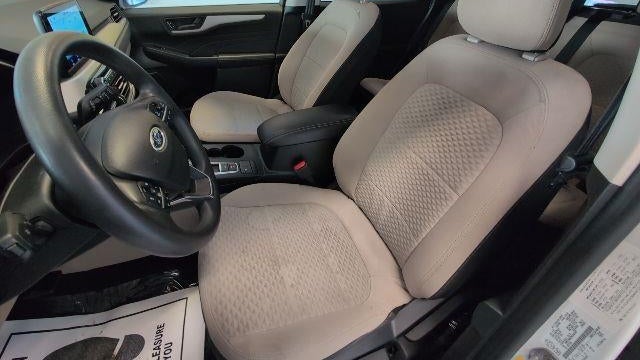 2022 Ford Escape Hybrid SE
