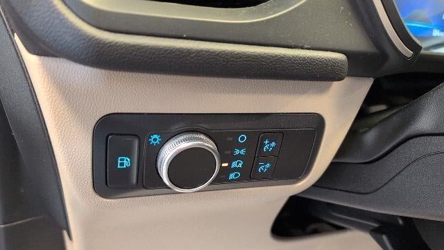 2022 Ford Escape Hybrid SE