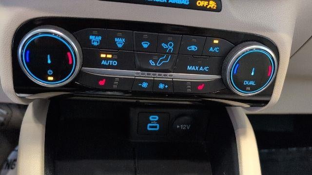 2022 Ford Escape Hybrid SE