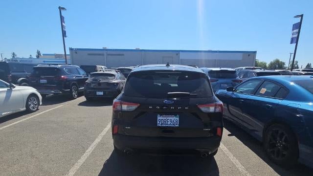 2022 Ford Escape Hybrid SE