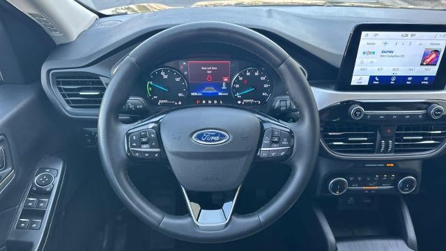 2022 Ford Escape Hybrid SE