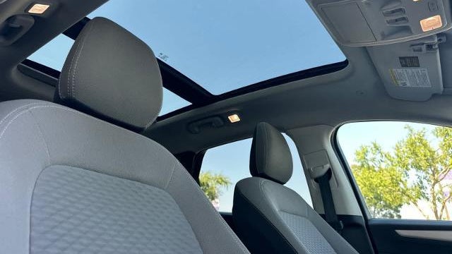 2022 Ford Escape Hybrid SE