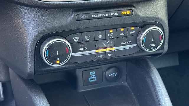2022 Ford Escape Hybrid SE