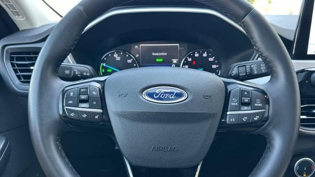 2022 Ford Escape Hybrid SE
